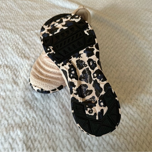 APL TechLoom Wave Creme/Black/Leopard size 7 - Picture 6 of 8